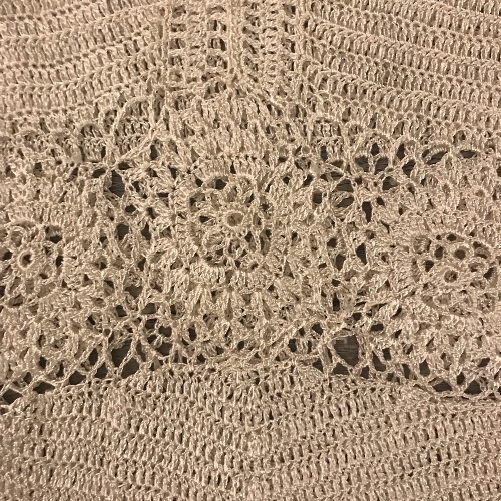 BCBGMaxAzria long sleeve lace top, medium - ivory - Picture 2 of 4